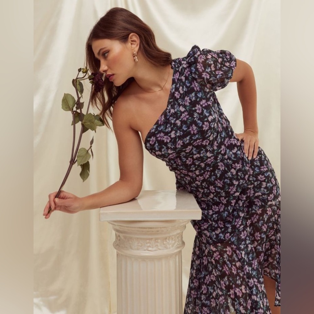 ASTR Floral One-Shoulder Dress